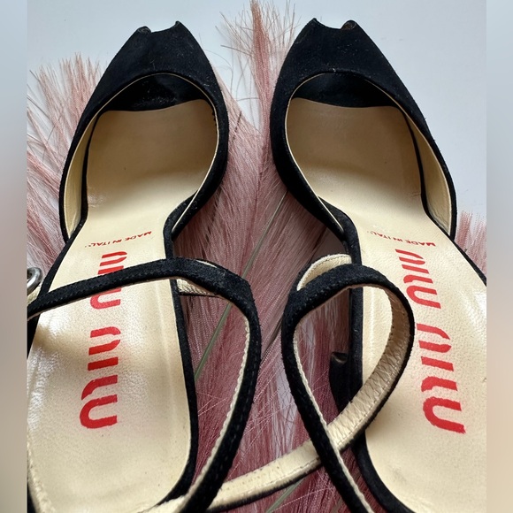 Vintage 90’s Miu Miu heels. Color: Black - Picture 5 of 14